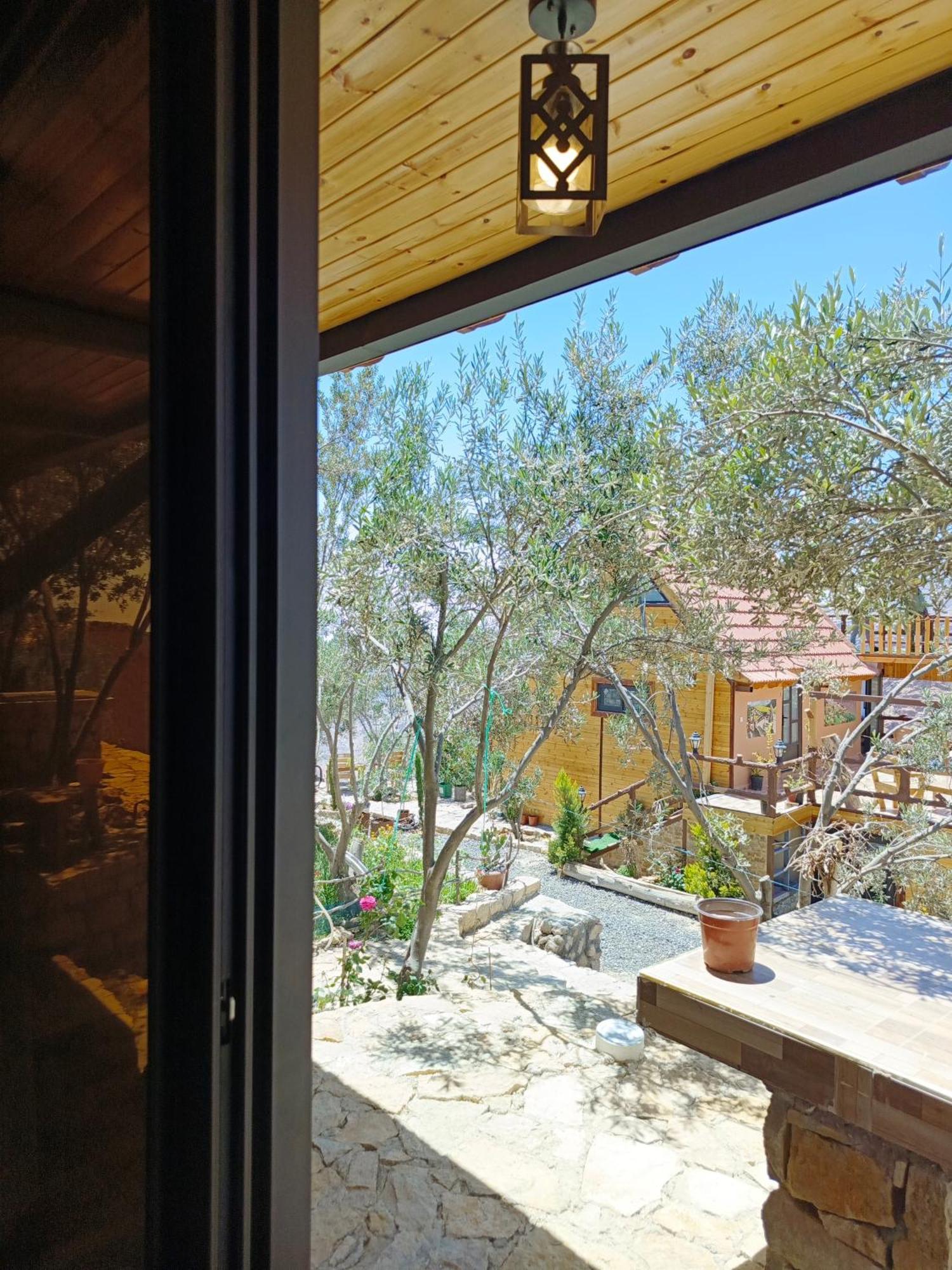 Dana Luxury Huts Hotel Luaran gambar