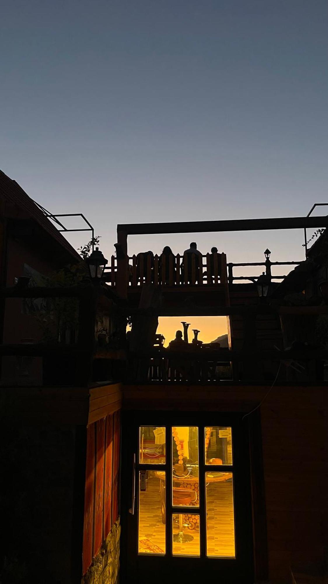 Dana Luxury Huts Hotel Luaran gambar
