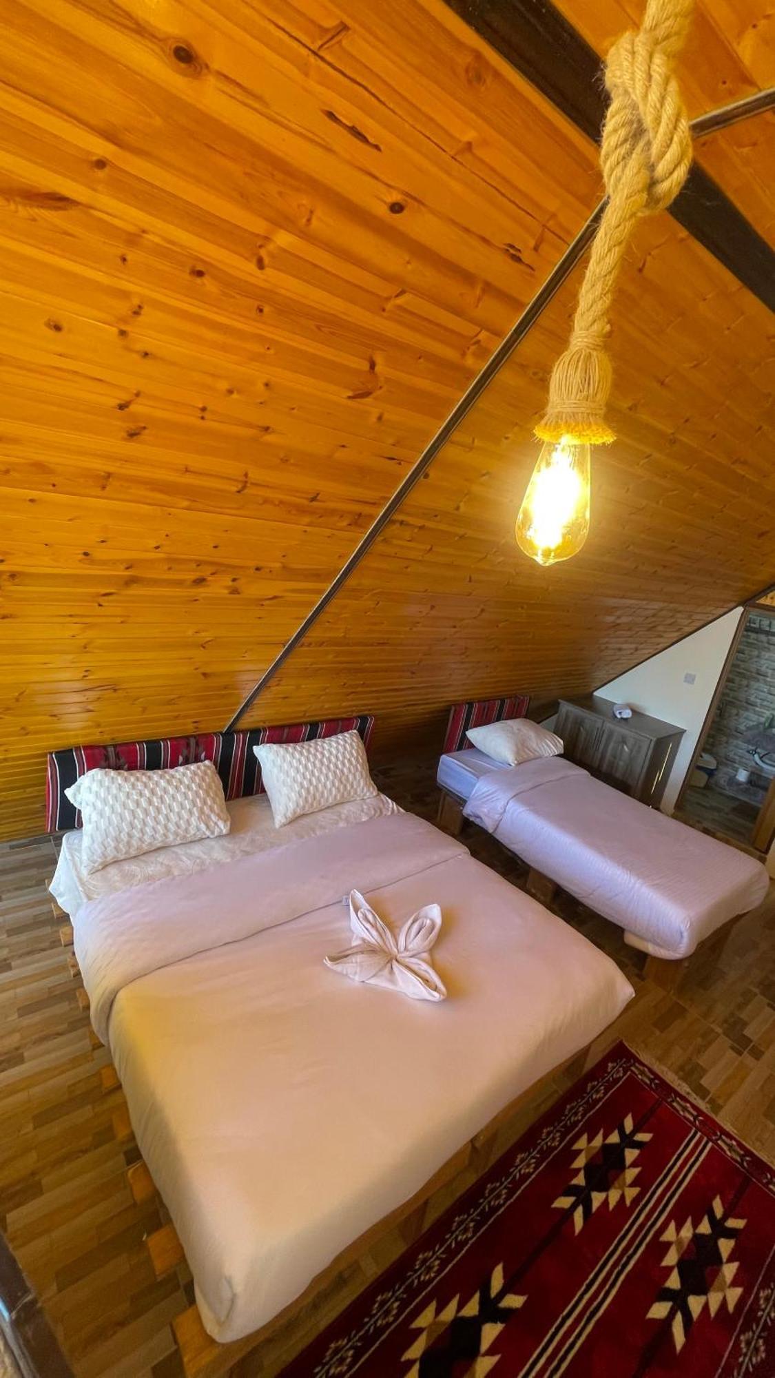 Dana Luxury Huts Hotel Luaran gambar