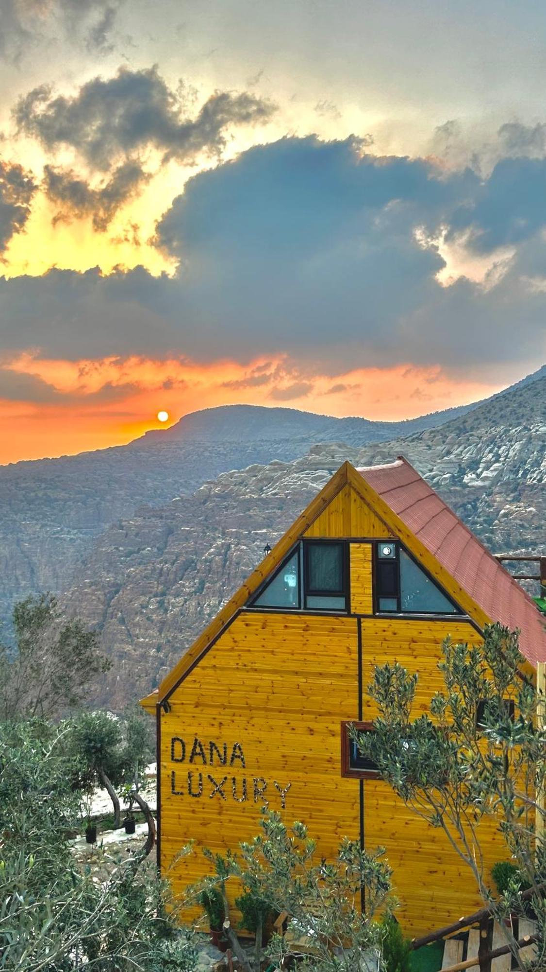 Dana Luxury Huts Hotel Luaran gambar