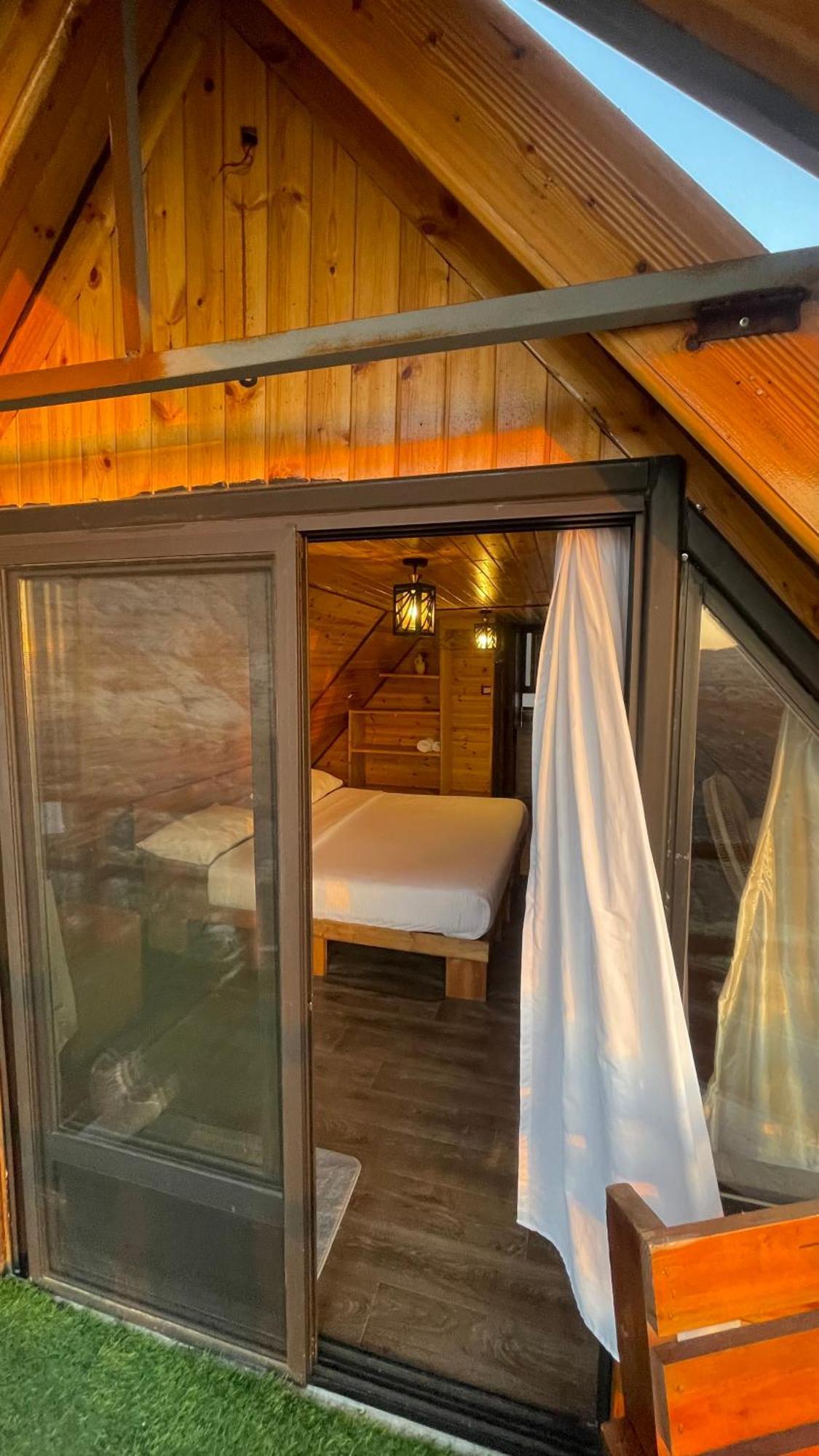 Dana Luxury Huts Hotel Luaran gambar